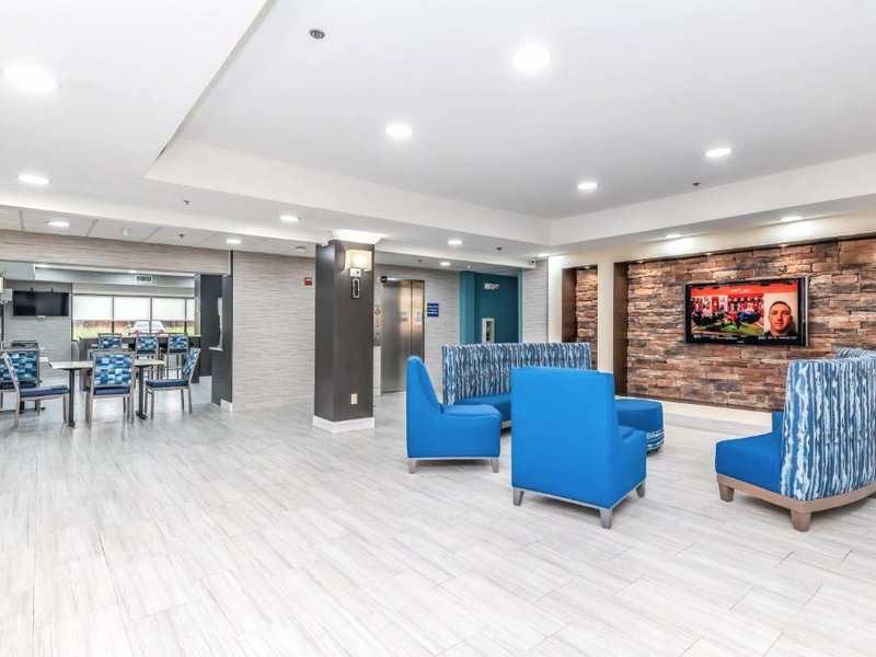 デイズ イン&スイーツ バイ ウィンダム プラットヴィル モンゴメリー (Days Inn & Suites by Wyndham Prattville-Montgomery)の写真