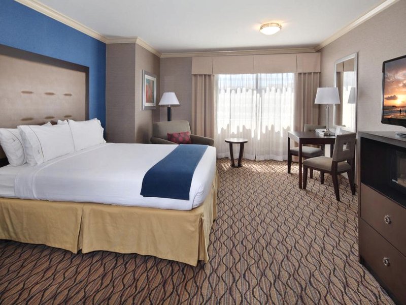 Holiday Inn Express Port Hueneme By IHGの写真
