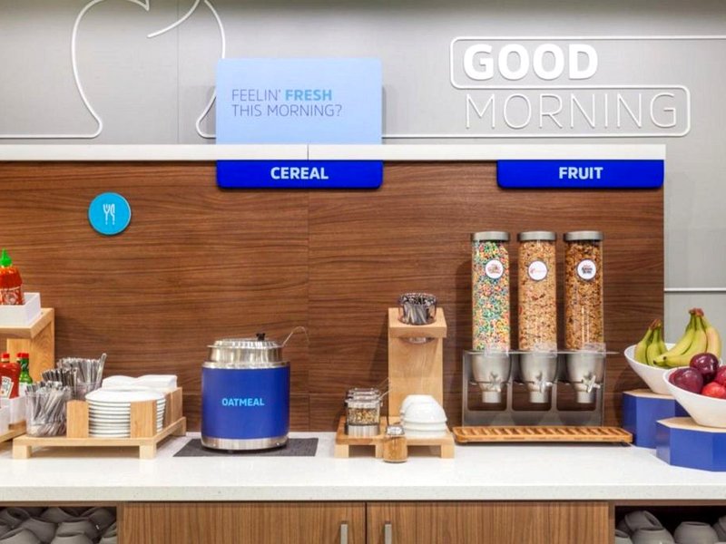 Holiday Inn Express Port Hueneme By IHGの写真