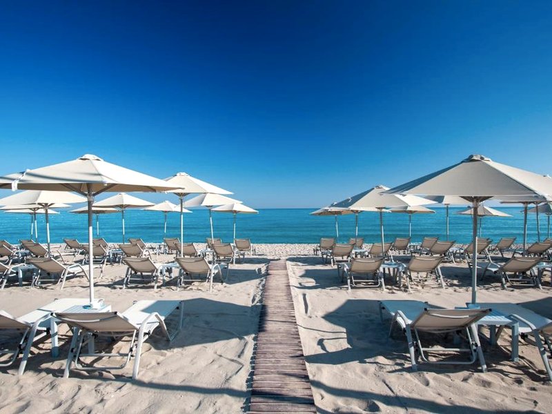 Atlantis Beach Hotelの写真