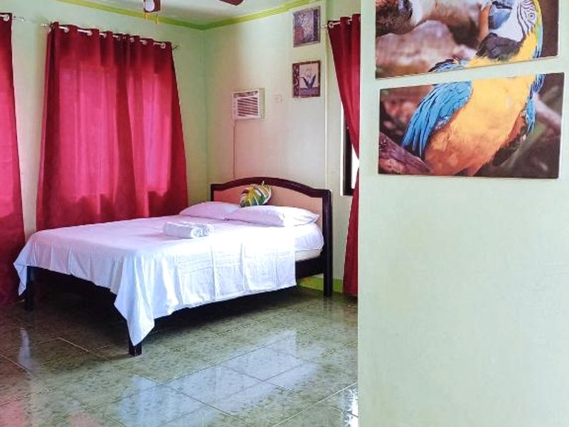 RedDoorz @ Garcia Hernandez Boholの写真