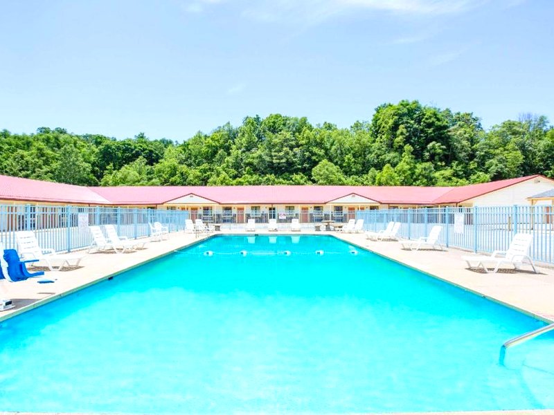 Travelodge by Wyndham Parkersburgの写真