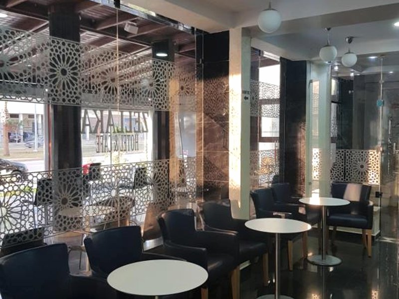 ZELLAKA hôtel & caféの写真