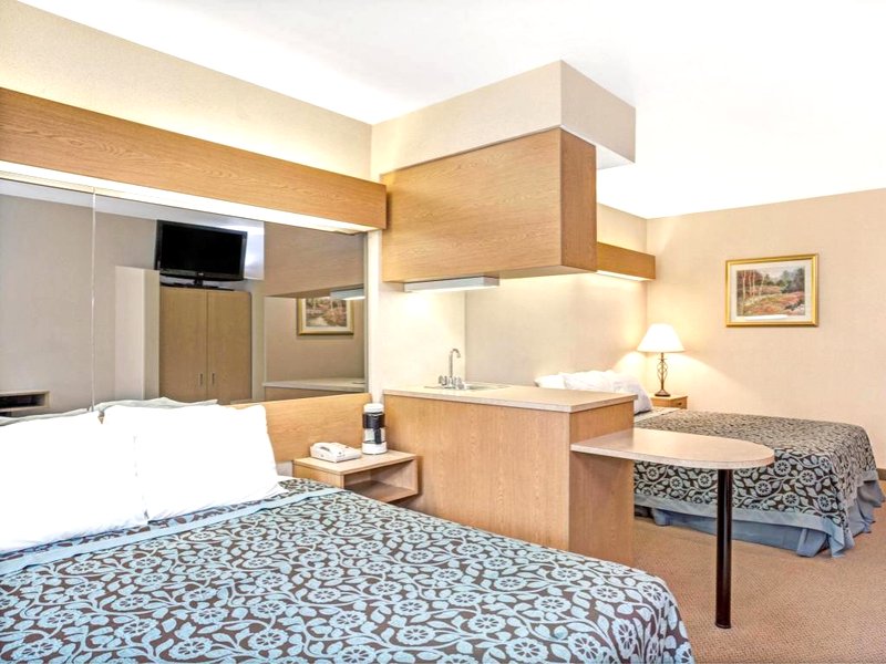 Days Inn by Wyndham Sturbridgeの写真