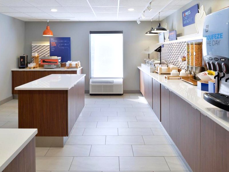 Holiday Inn Express Hotel and Suites Marysville By IHGの写真