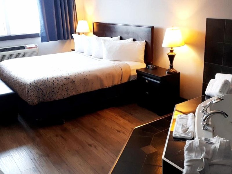 Causeway Bay Hotel Sparwoodの写真