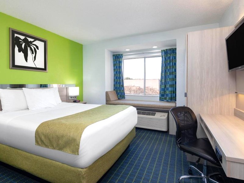 マイクロテル イン&スイーツ バイ ウインダム コーネリアス レイク ノーマン (Microtel Inn & Suites by Wyndham Cornelius/Lake Norman)の写真