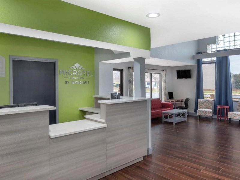 マイクロテル イン&スイーツ バイ ウインダム コーネリアス レイク ノーマン (Microtel Inn & Suites by Wyndham Cornelius/Lake Norman)の写真