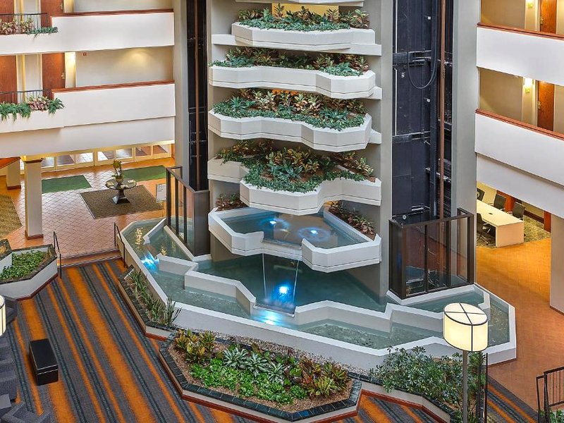 ホリデイ イン ユニバーシティ プラザ ボウリング グリーン バイ IHG (Holiday Inn University Plaza-Bowling Green By IHG)の写真