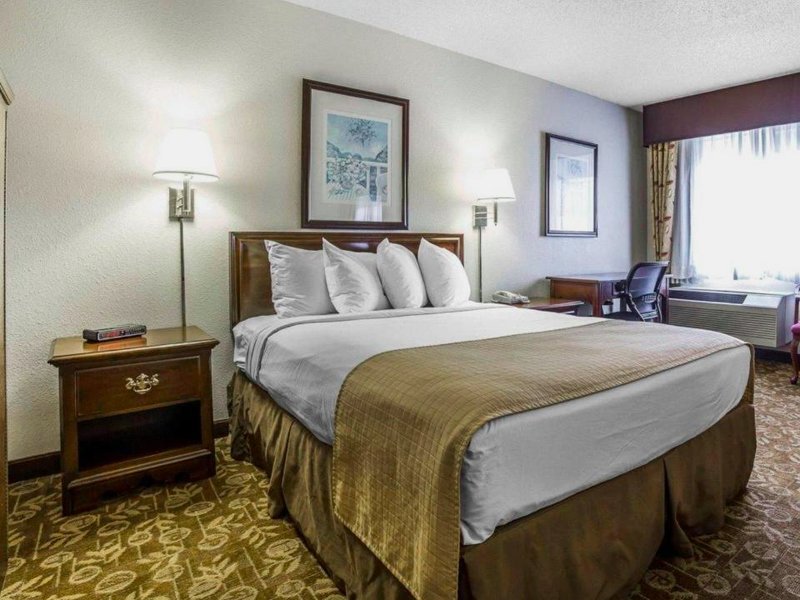 Quality Inn & Suites Mindenの写真