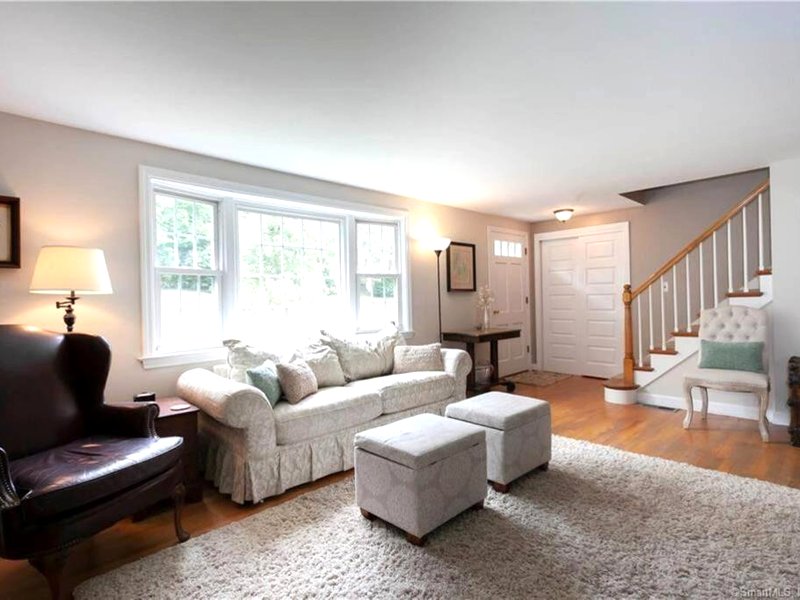 Delightful 4-bed, 2-bath home!の写真