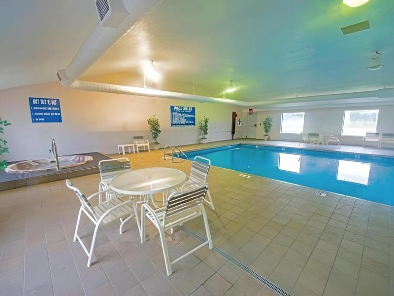 Boarders Inn & Suites by Cobblestone Hotels - Munisingの写真