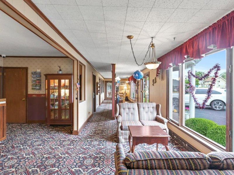 グラス ハウス イン エリー (Glass House Inn Erie)の写真