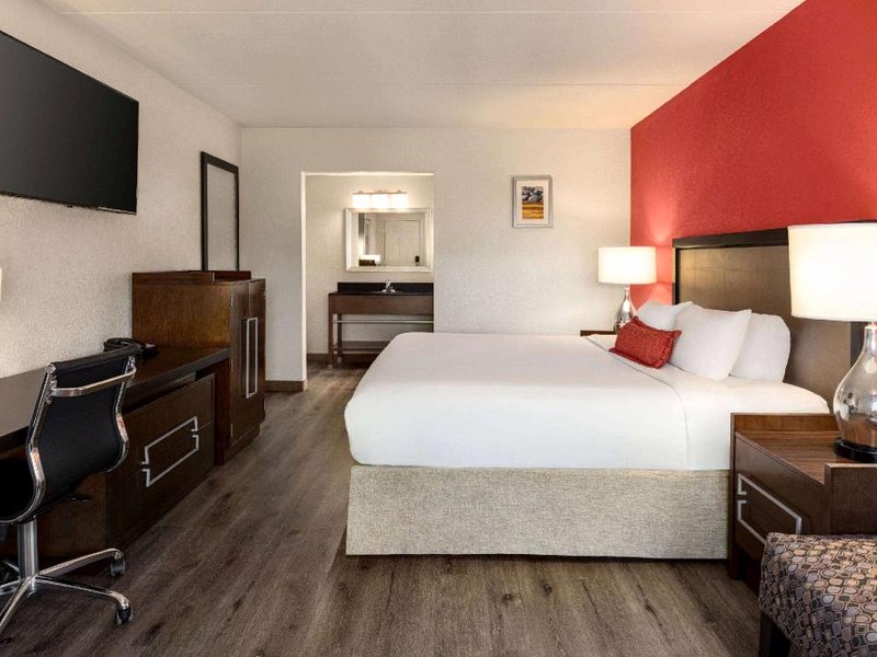ラマダ バイ ウィンダム アルバカーキー エアポート (Ramada by Wyndham Albuquerque Airport)の写真