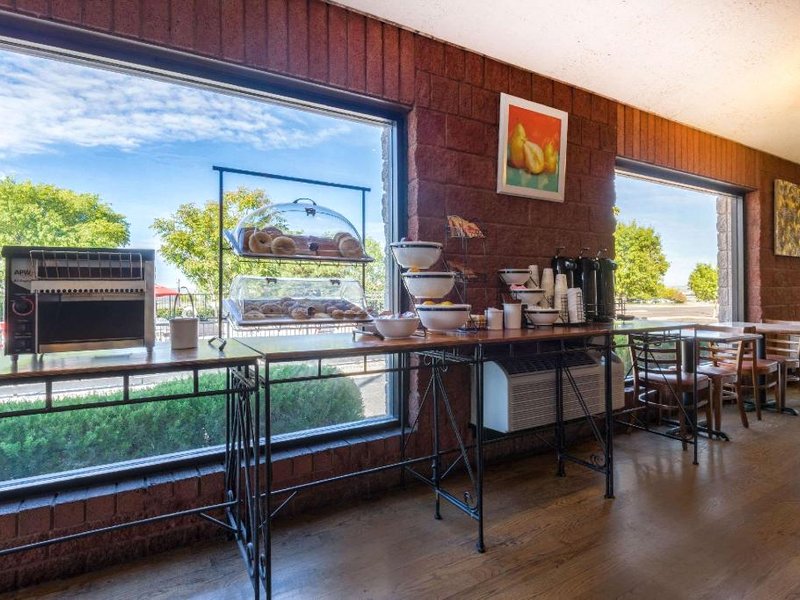 ラマダ バイ ウィンダム アルバカーキー エアポート (Ramada by Wyndham Albuquerque Airport)の写真
