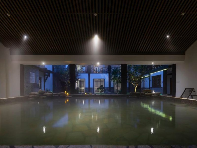 Mount Emei Heyuan Serene Residence Hot Spring Hotelの写真