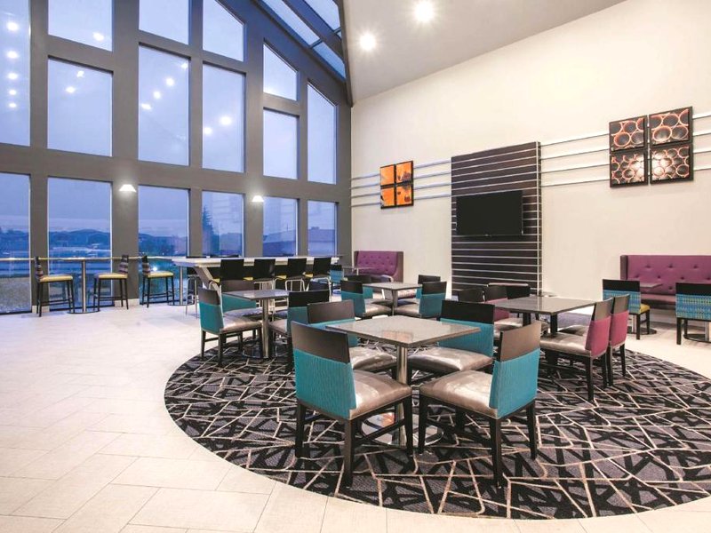 ラ キンタ イン&スイーツ バイ ウィンダム ダブリン プレザントン (La Quinta Inn & Suites by Wyndham Dublin - Pleasanton)の写真