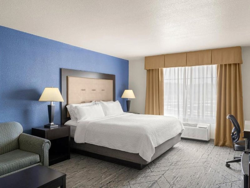 Holiday Inn Express & Suites New Buffalo, MI By IHGの写真