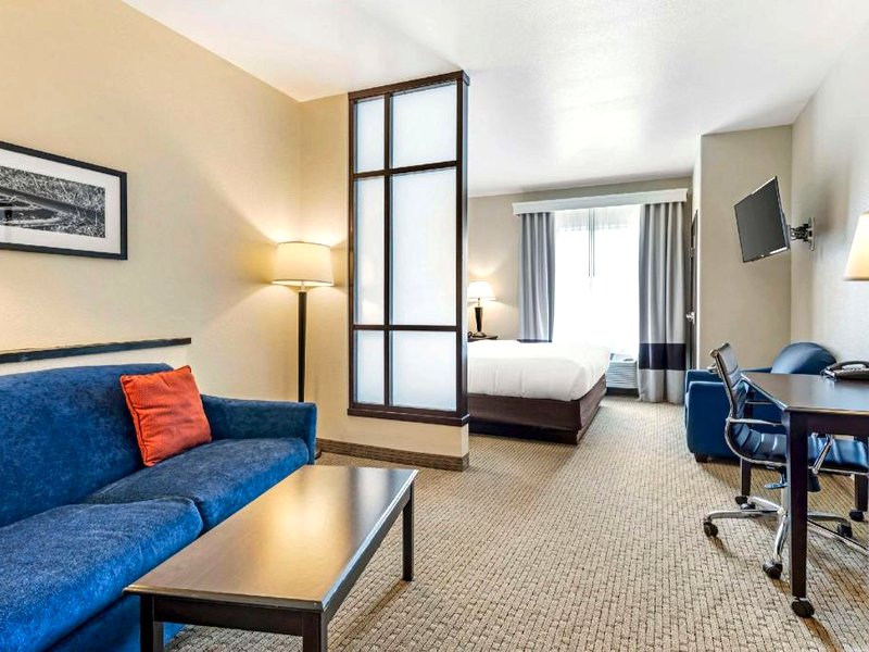 コンフォート スイーツ (Comfort Suites)の写真