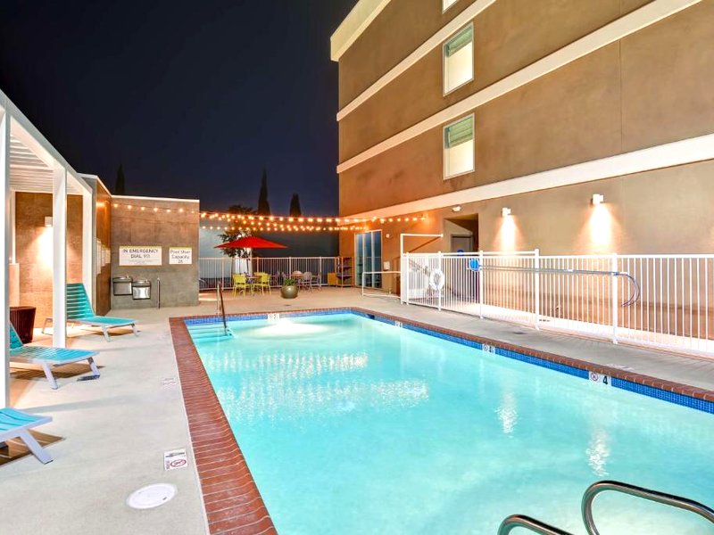 ホーム2スイーツバイヒルトンアズサ (Home2 Suites by Hilton Azusa)の写真