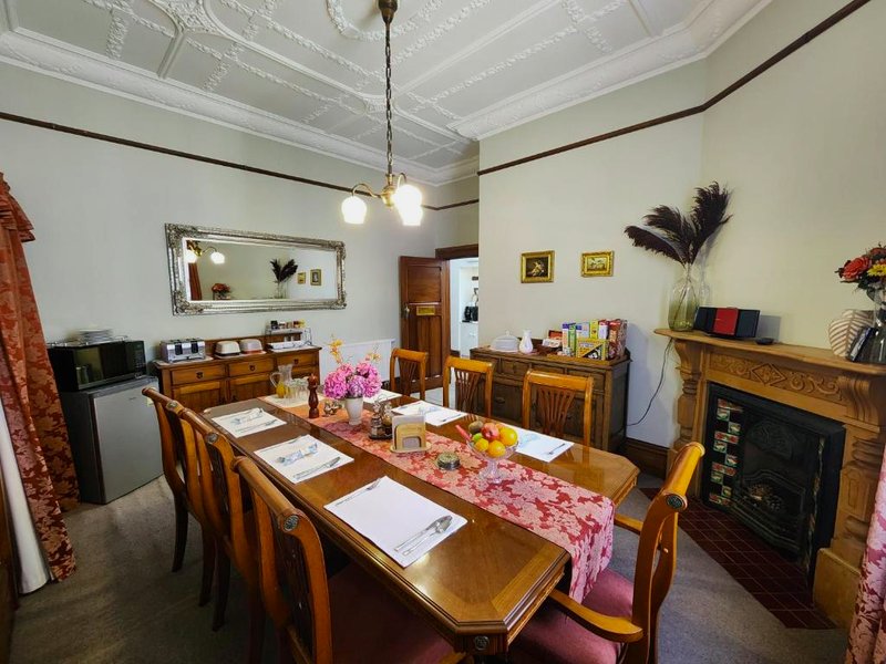 The Fern & Thistle Luxury Accommodation- Drinks, Hotpool, Saunaの写真