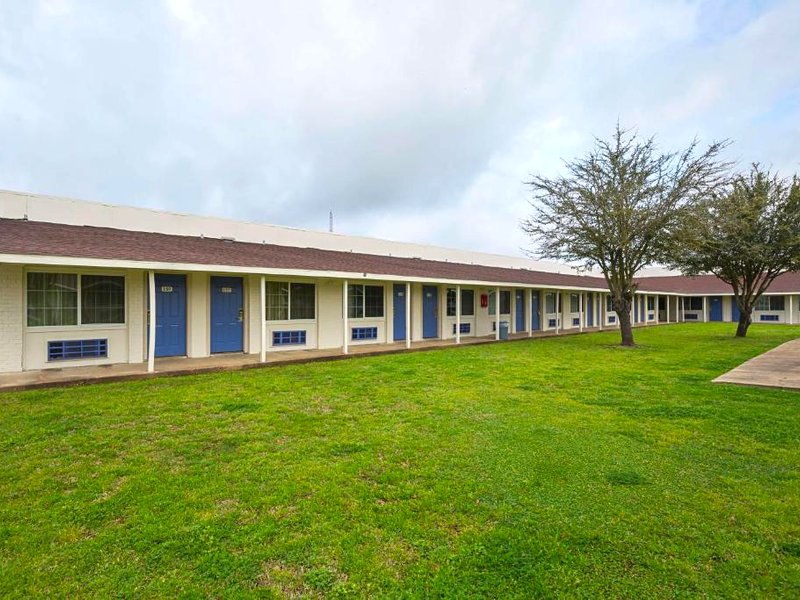 Motel 6 Madisonville, TXの写真