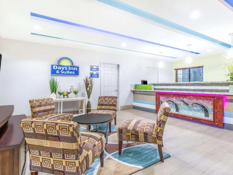 デイズ イン ＆ スイーツ バイ ウィンダム マディソンビル (Days Inn & Suites by Wyndham Madisonville)の写真