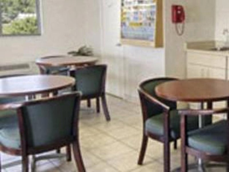 Days Inn by Wyndham Farmington NMの写真