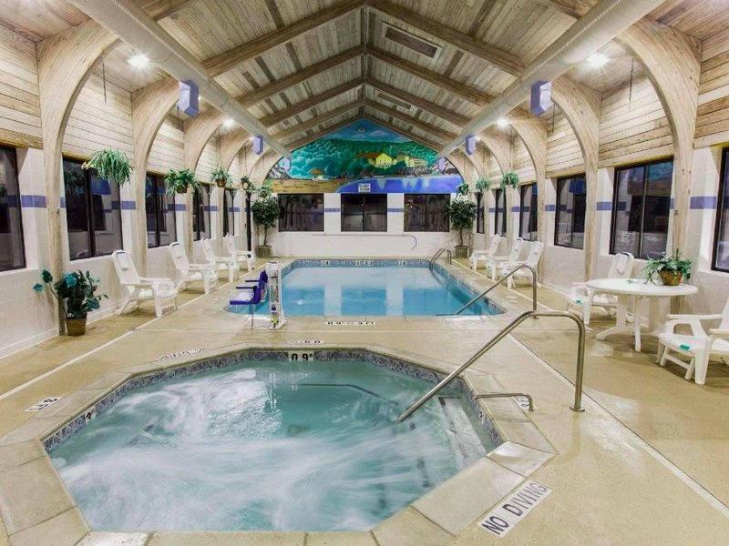 コンフォートインアンドスイーツ (Comfort Inn & Suites)の写真
