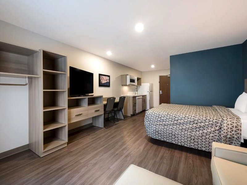 WoodSpring Suites East Lansing - University Areaの写真