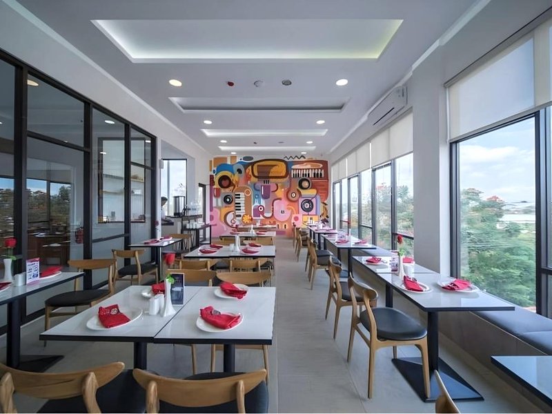 フロント ワン ホテル トゥルンガグン (Front One Hotel Tulungagung)の写真