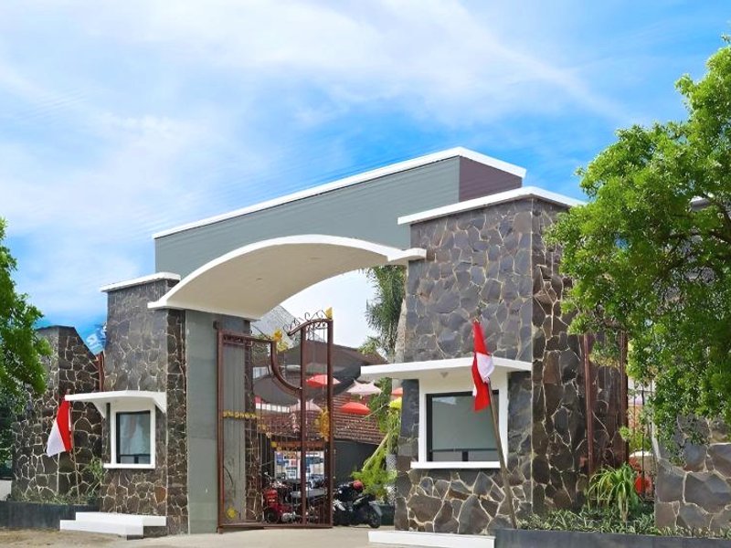 Super OYO 91568 Trisna Srabah Resort Homestay & Restoの写真