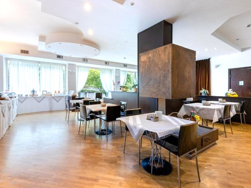 アストン ホテル (Aston Hotel)の写真