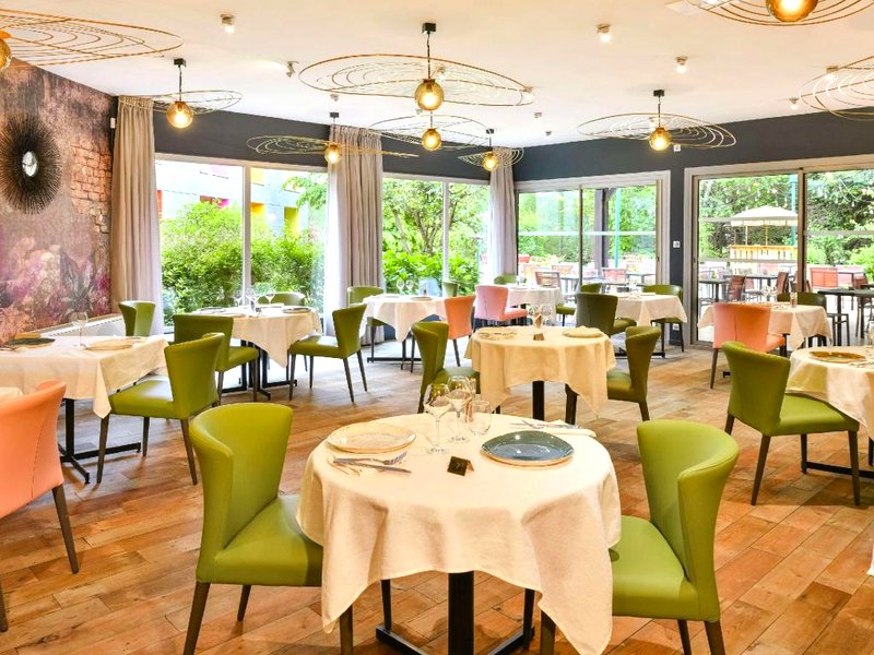 ホテル メルキュール ブール カン ブレス (Hôtel Mercure Bourg-en-Bresse)の写真