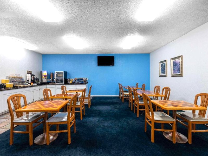 デイズ イン バイ ウィンダム ロズウェル (Days Inn by Wyndham Roswell)の写真