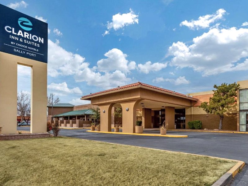 Clarion Inn & Suites Roswellの写真