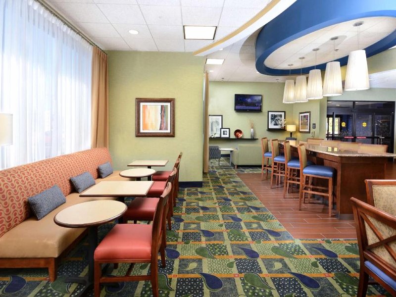 Hampton Inn High Pointの写真