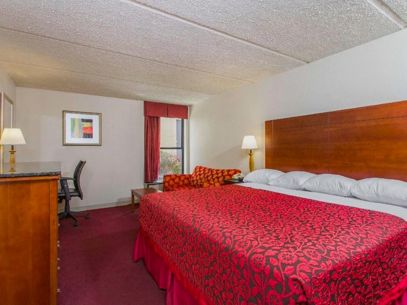 デイズ イン バイ ウィンダム ハイ ポイント アーチデール (Days Inn by Wyndham High Point/Archdale)の写真