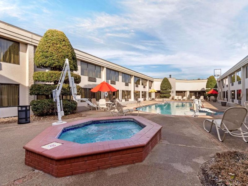 ベスト ウェスタン プラス マディソン-ハンツビル ホテル (Best Western Plus Madison-Huntsville Hotel)の写真