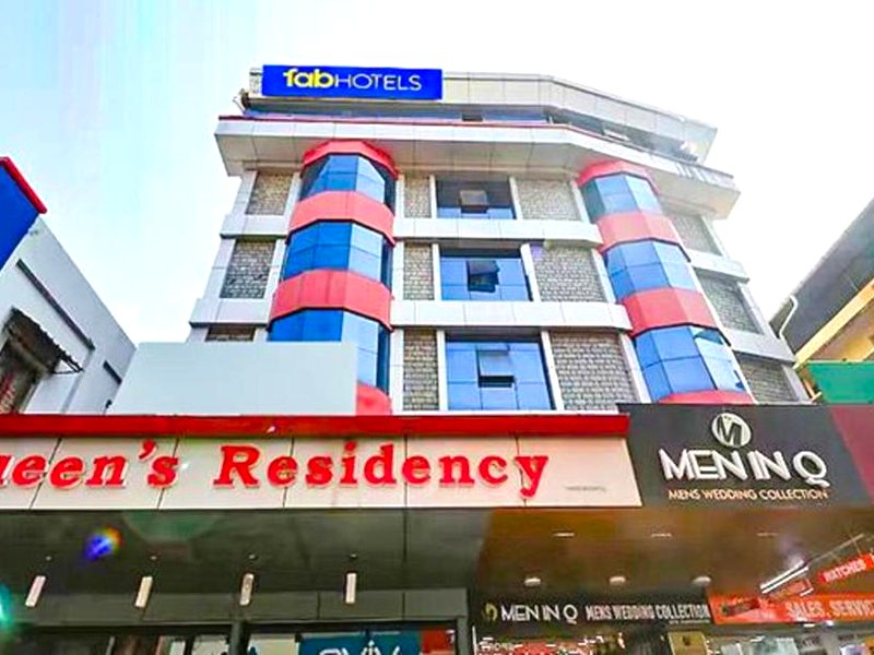 HOTEL QUEENS RESIDENCYの写真