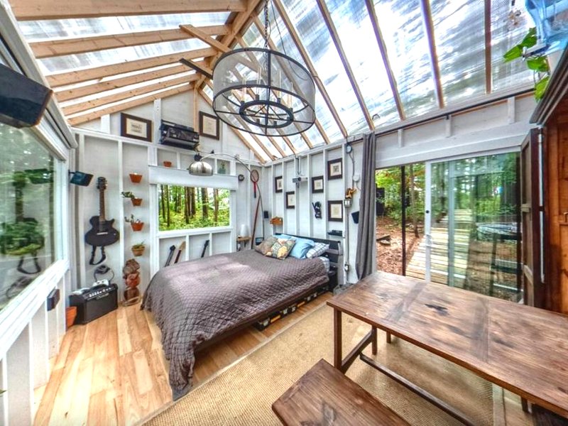 Private Island, 5 Homes, 2 HotTub, Boat -Sleeps 17の写真