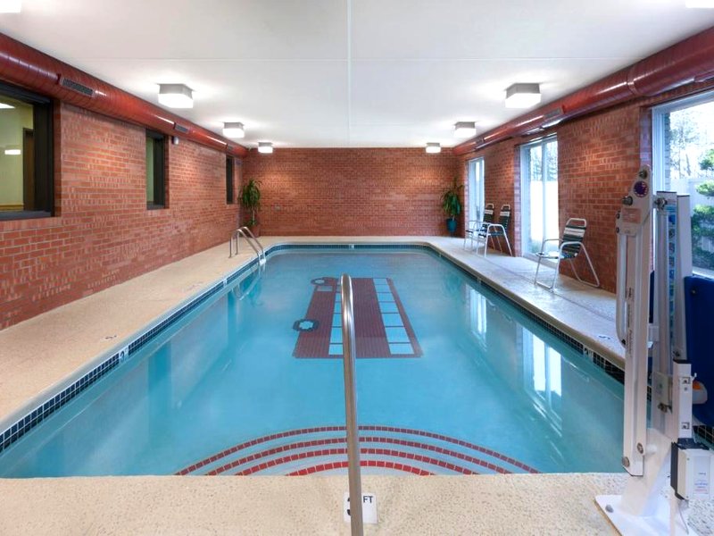 ベイモント バイ ウィンダム ミッドランド (Baymont by Wyndham Midland)の写真