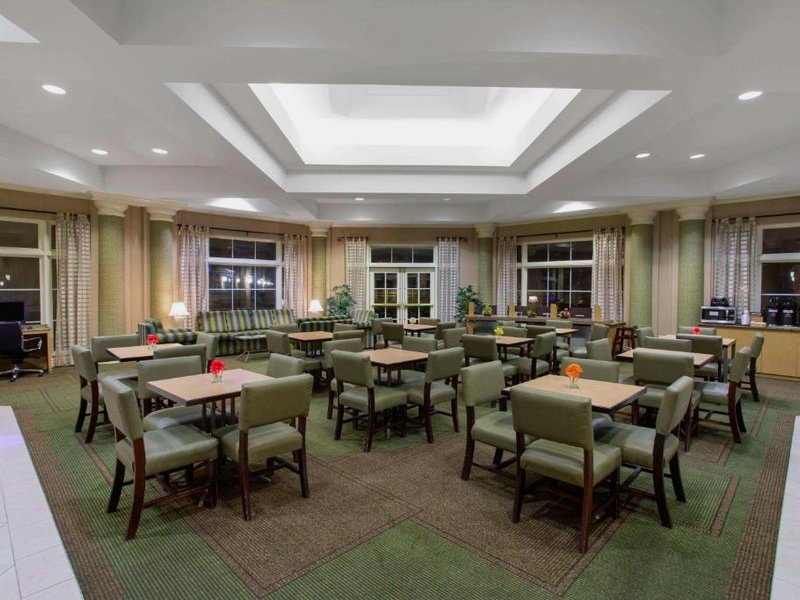 La Quinta Inn & Suites by Wyndham Denver Southwest Lakewoodの写真