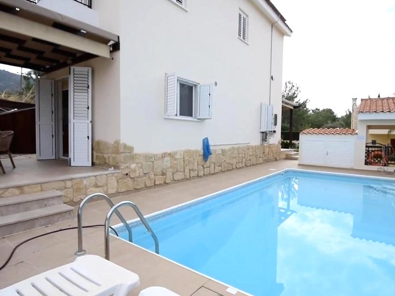 Fab Sea and Mountain View Villa, walking distance from the Sandy Beachの写真