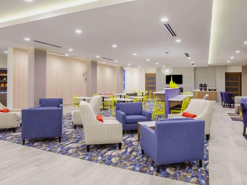 ラ キンタ イン&スイーツ バイ ウィンダム ダラス ダンカンビル (La Quinta Inn & Suites by Wyndham Dallas Duncanville)の写真