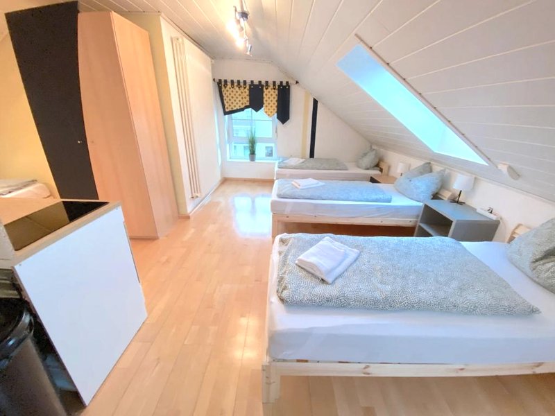 V Apartment 4 Personen - Monteurzimmer - Ferienwohnung - Kronwiedenの写真