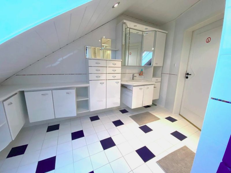 V Apartment 4 Personen - Monteurzimmer - Ferienwohnung - Kronwiedenの写真