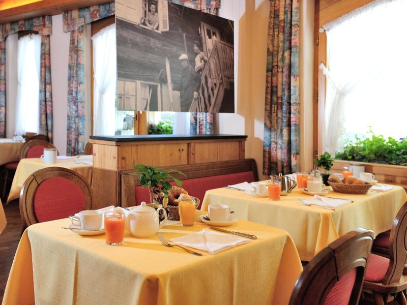 ホテル シミ (Hotel Simi)の写真