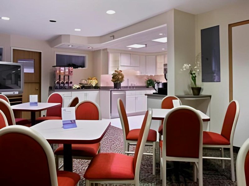 デイズ イン バイ ウィンダム エイムズ (Days Inn by Wyndham Ames)の写真