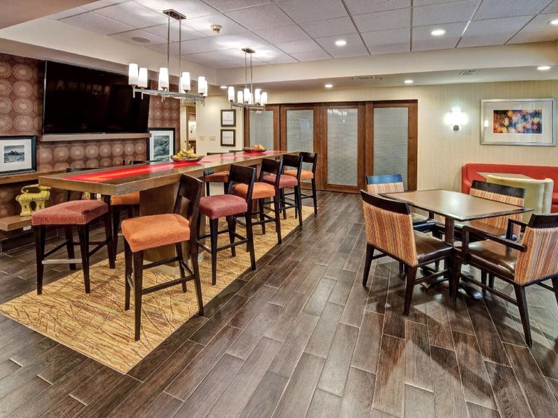 Hampton Inn Houston-Baytownの写真